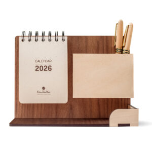 LỊCH GỖ KHAY BÚT 2026